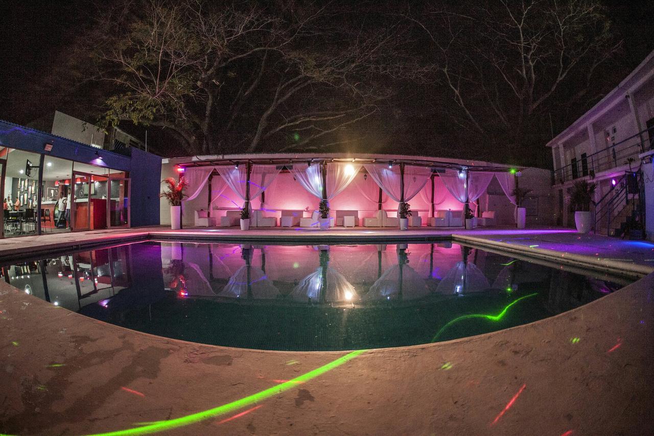 Hotel Santa Cruz Tehuantepec Santo Domingo Tehuantepec Exteriér fotografie